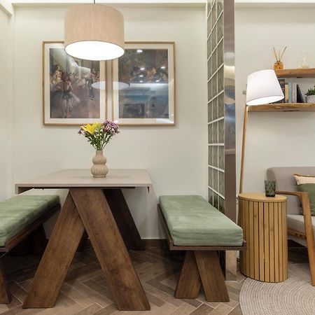 Studio Flat 21 At Evangelismos Metro Stn Атина Екстериор снимка